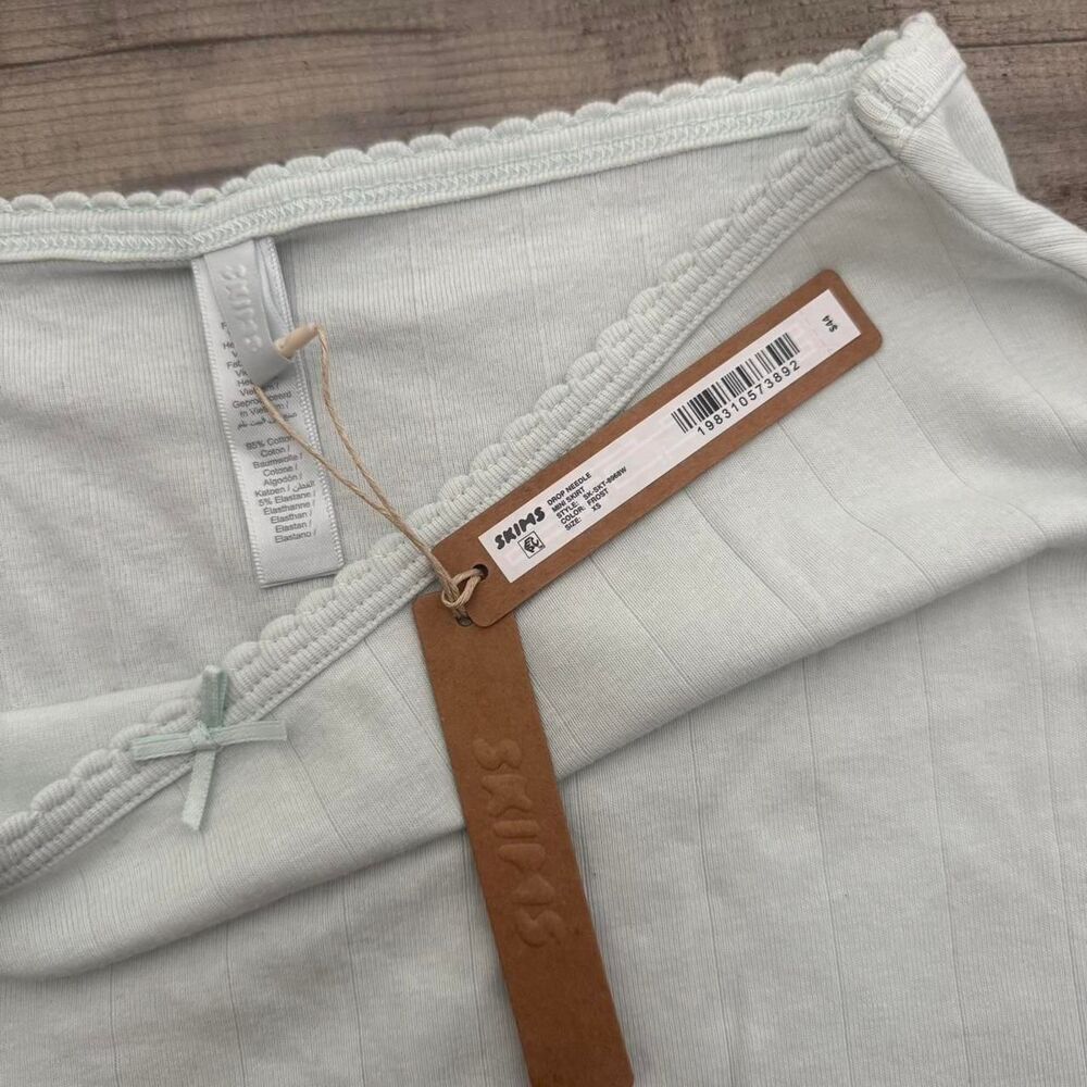 SKIMS Drop Needle Pointelle Miniskirt - Frost - Size XS - New with Tags